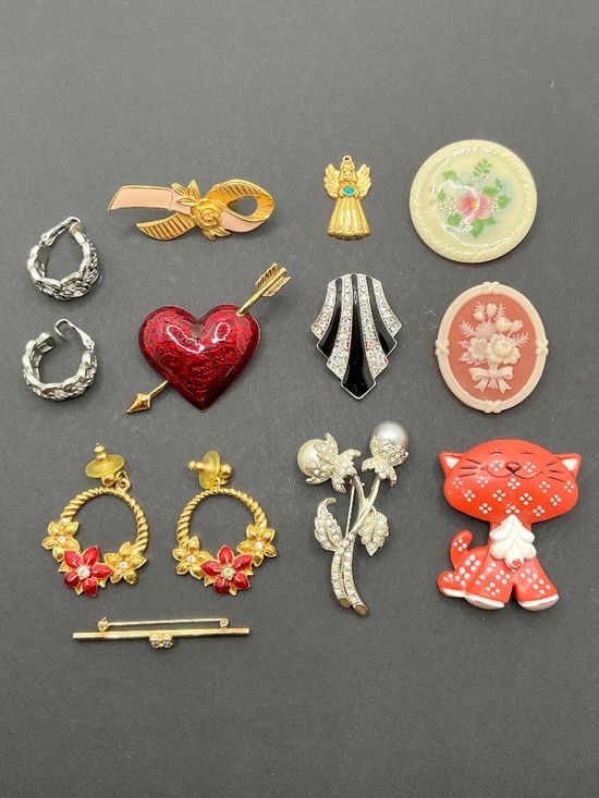 Avon Jewelry - AVON lot